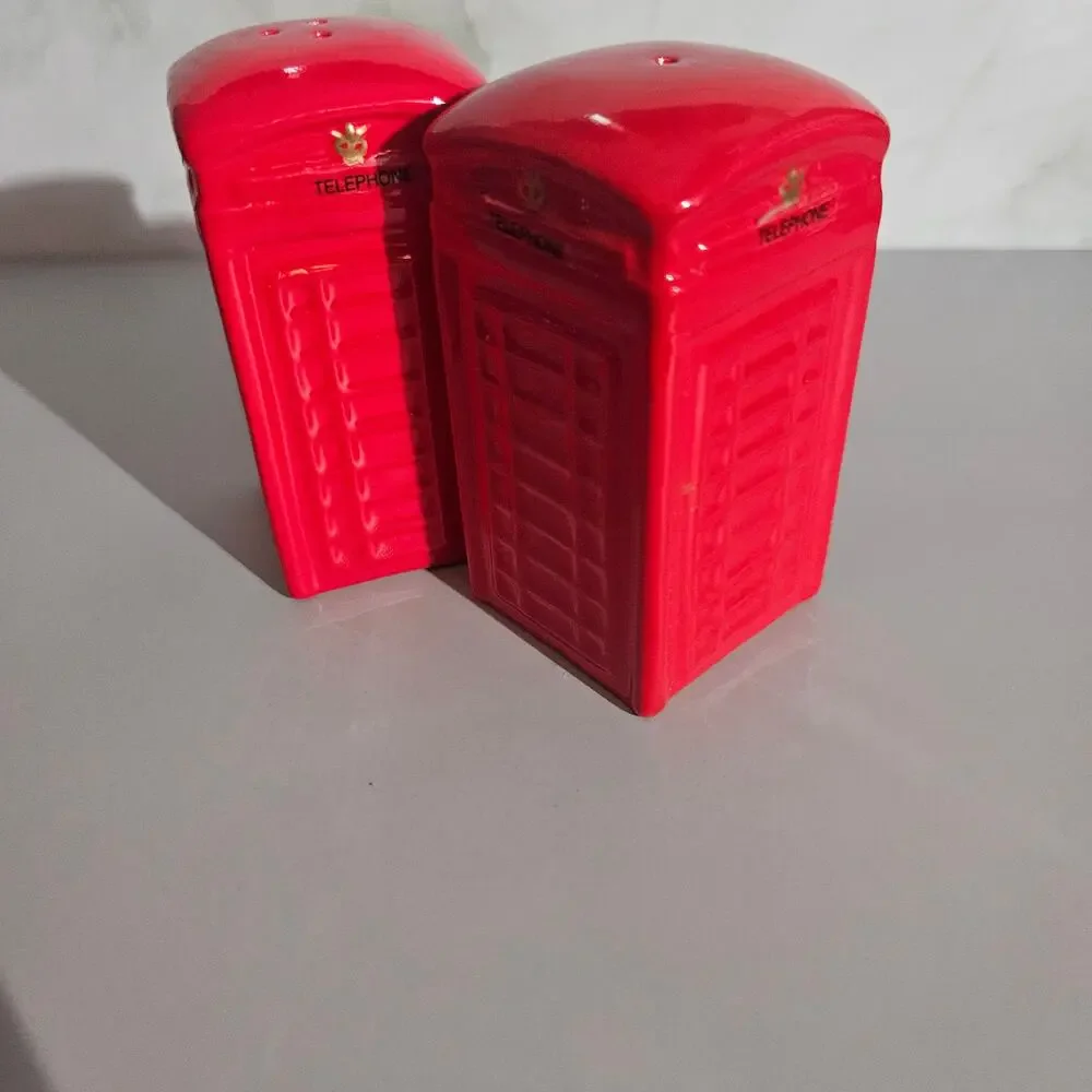 English Red Telephone Booth Paris Salt and Peper Shaker Set